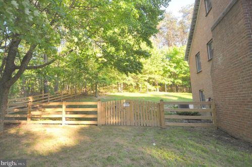 314 Shirley Dr, Berkeley Springs WV  25411-4966 exterior