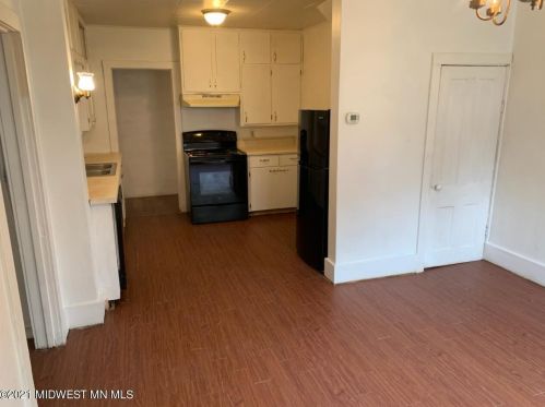 101 Jefferson Ave, Battle Lake, MN 56515-4166