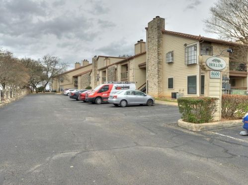 8600 Fathom Cir, Austin TX  78750-3037 exterior