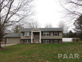 15744 Herberger Rd, Mackinaw, IL 61755-9221