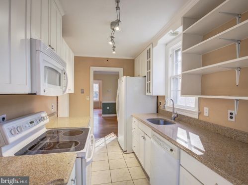 12500 Meadowood Dr, Silver Spring MD 20904-2928 exterior