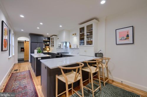 330 Mary St, Lancaster PA  17603-3328 exterior