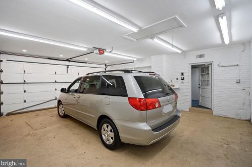 7301 Lackawanna Dr, Springfield VA  22150-4418 exterior