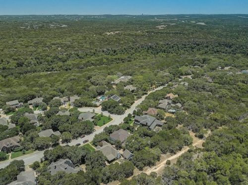 3112 Barton Pt Dr, Austin TX  78733-6345 exterior