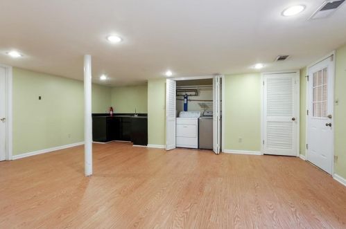 11 Ardmore Sq, Atlanta GA  30309-1821 exterior