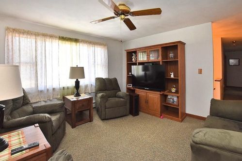 49 Highland Lake Rd, Glocester, RI 02814-1488