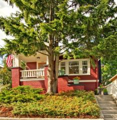 146 53rd St, Seattle, WA 98107-2054
