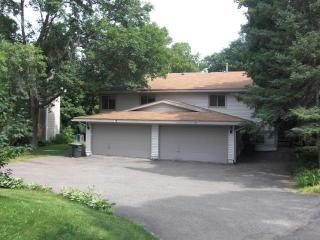 631 Ridgeview Dr, Orono MN  55391-1023 exterior