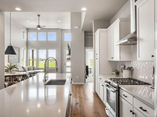 5762 Galena St, Denver, CO 80238