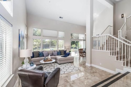 922 Roma St, Livermore, CA 94551-2566