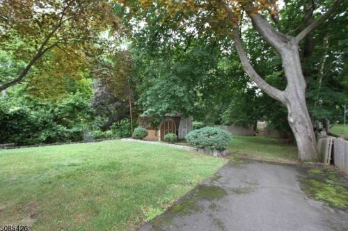 29 Washington Ave, Paterson, NJ 07506-3042