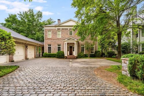 22 Interlochen Dr, Atlanta, GA 30342-3702