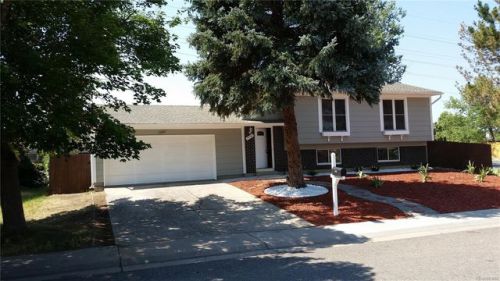 17702 Bails Pl, Denver, CO 80017-5325
