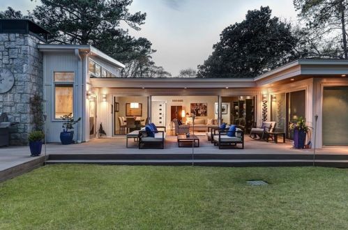 2645 Margaret Mitchell Dr, Atlanta GA  30327-1839 exterior