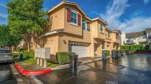 1055 Positano Ave, Anaheim CA  92808-1541 exterior