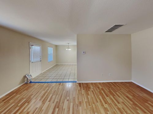 6605 Meadow Way Ln, Fort Worth TX  76179-4241 exterior