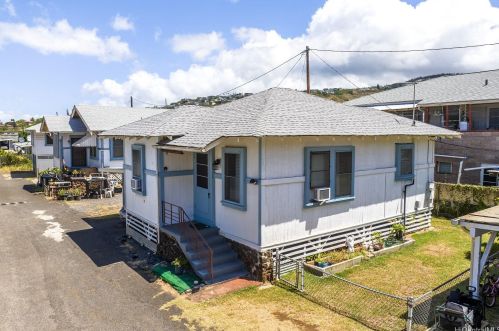 1346 10 Ave, Honolulu HI  96816-2908 exterior