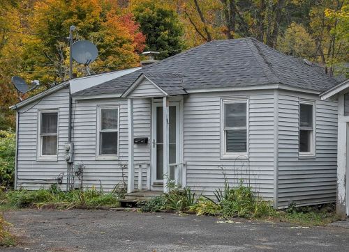 563 Washington St, Keene, NH 03431-2046