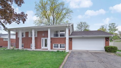 290 Munroe Cir, Des Plaines, IL 60016-5983