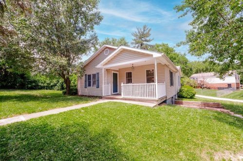 440 Cloverdale Ave, Cincinnati, OH 45246-2243