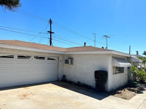 9726 Ramona St, Bellflower, CA 90706-6630