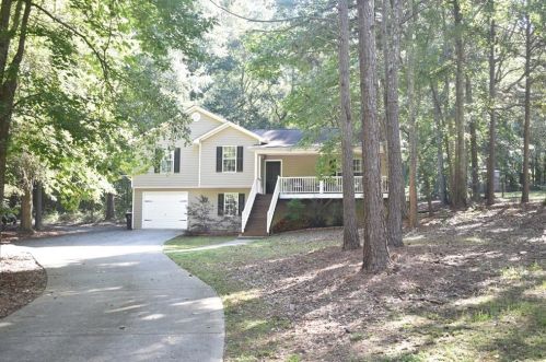 261 Meadowbrook Ln, Carrollton, GA 30117-4519