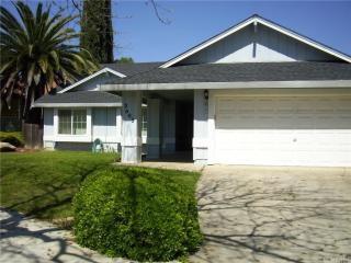 2005 Gettysburg Ave, Merced, CA 95340-3381