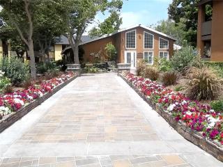 8600 Citrus Ave, Fontana CA  92335-8860 exterior