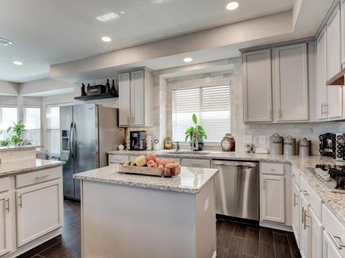 500 Richmond Park Ln, Fort Worth TX  76140-6519 exterior