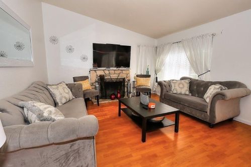 7250 Starflower Dr, Citrus Heights, CA 95621-1852