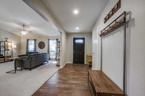 3213 Collins Blvd, Garland, TX 75044-3617