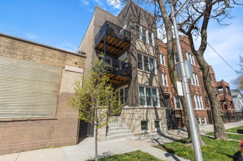 2052 Campbell Ave, Chicago, IL 60647-4141