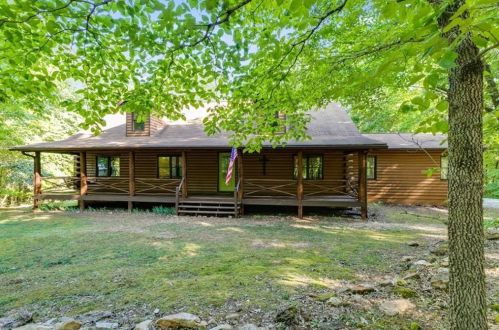 1357 Bud Davis Rd, Newnan, GA 30263-3608