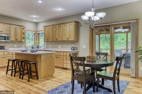 776 Henslow Ave, Saint Paul MN  55128-5365 exterior