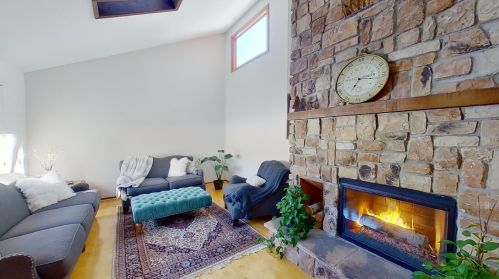645 Medford Dr, Palatine, IL 60067-7109