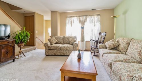 2573 Canyon Dr, Plainfield, IL 60586-5922