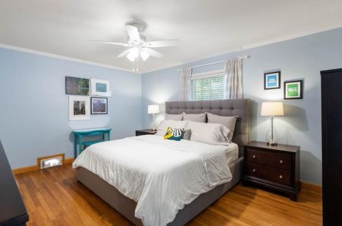 438 Hilderbrand Dr, Atlanta GA  30328-4124 exterior
