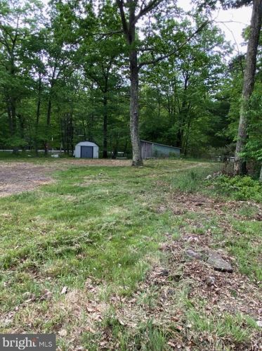 33 Blueberry Ln, Franklin WV  26807-8053 exterior