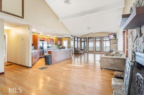 443 Song Bird Dr, Cleveland, GA 30528-2010