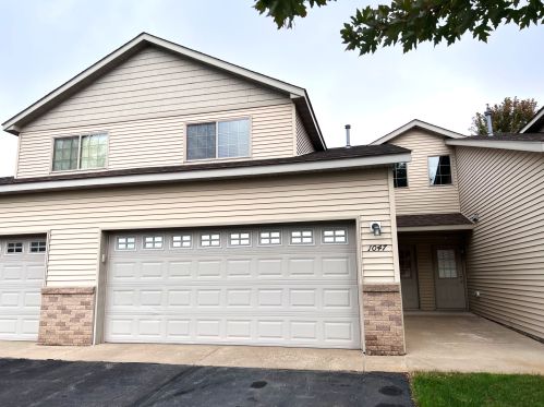 1047 Manor Ct, Saint Cloud, MN 56303-4810
