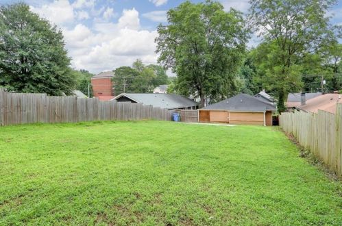 1085 Metropolitan Pkwy, Atlanta GA  30310-3437 exterior