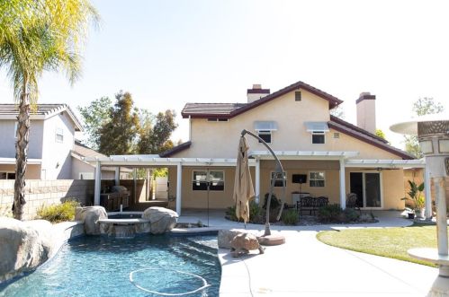 9127 Middlefield Dr, Riverside CA  92508-6261 exterior