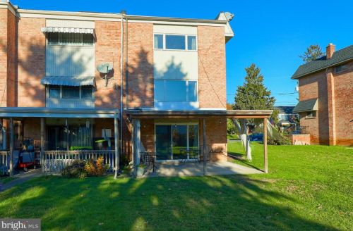 829 Fountain Ave, Lancaster PA 17601-4532 exterior