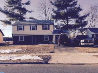 57 Sylvan Ln, Willingboro, NJ 08046-2032