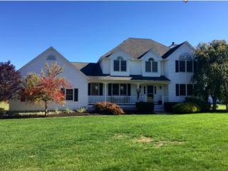 4 Jennifer Ln, Amherst, NH 03031-2728