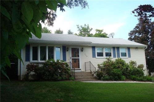 688 Randolph Rd, Middletown, CT 06457-5330