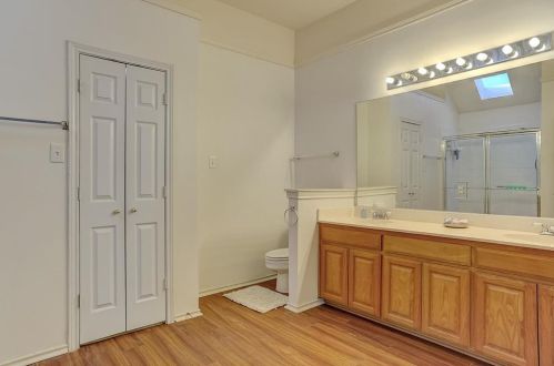 1336 Riley Dr, Carrollton TX 75007-1140 exterior