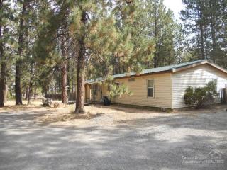 19145 Baker Rd, Bend OR  97702-7960 exterior
