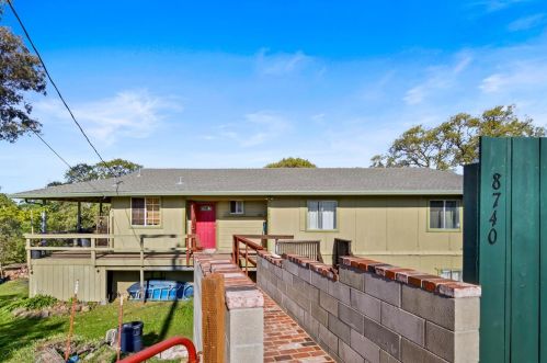 8740 Laredo Ct, Valley Springs, CA 95252-9026