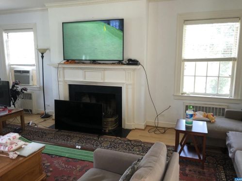 1916 Thomson Rd, Charlottesville, VA 22903-2477